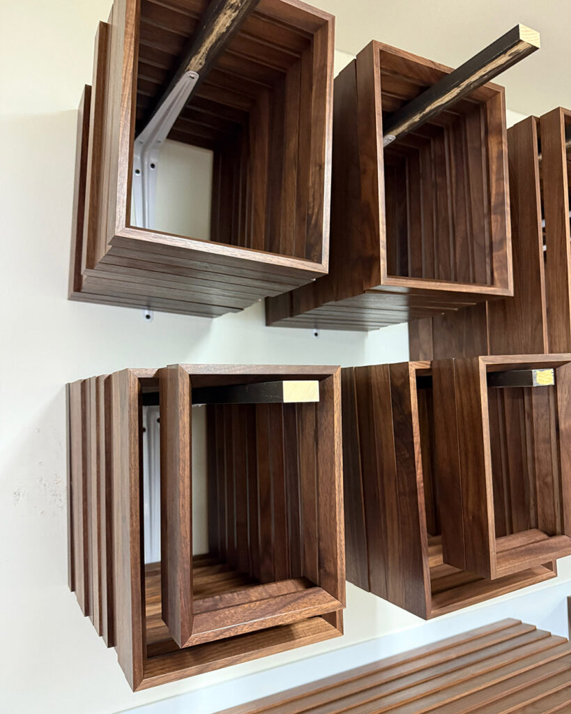 AC.displayed.vertical large-scale design project
